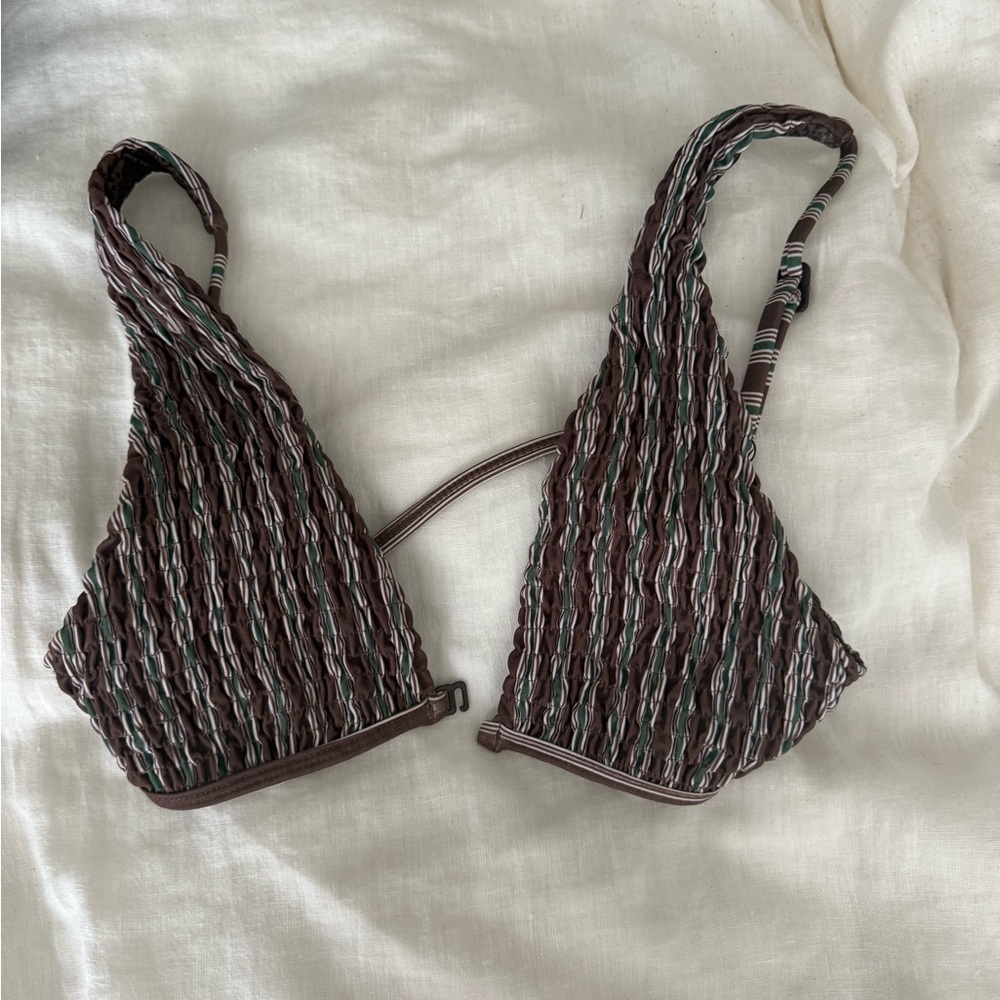 Acacia Bosa shifted bikini top size small